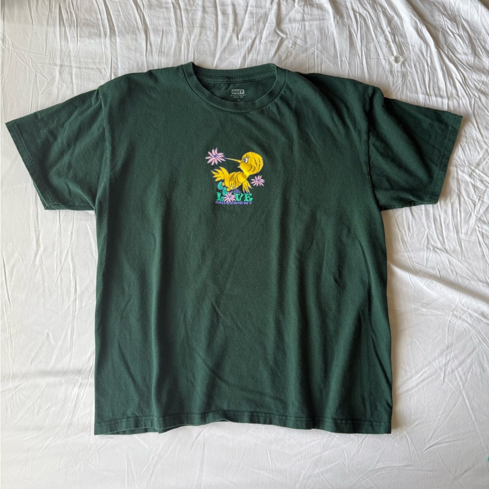 Women’s Retro Inspired Obey “The Obey Love Movement”Green Tee Shirt Sz. L